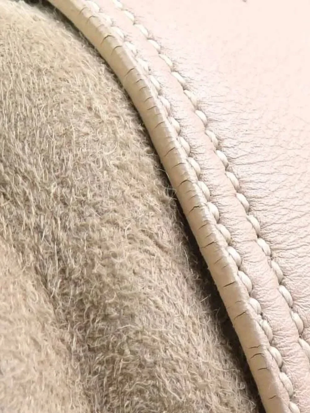 Auth Salvatore Ferragamo Shoulder Bag Beige/Pink Beige Mutton fur - Picture 8 of 16